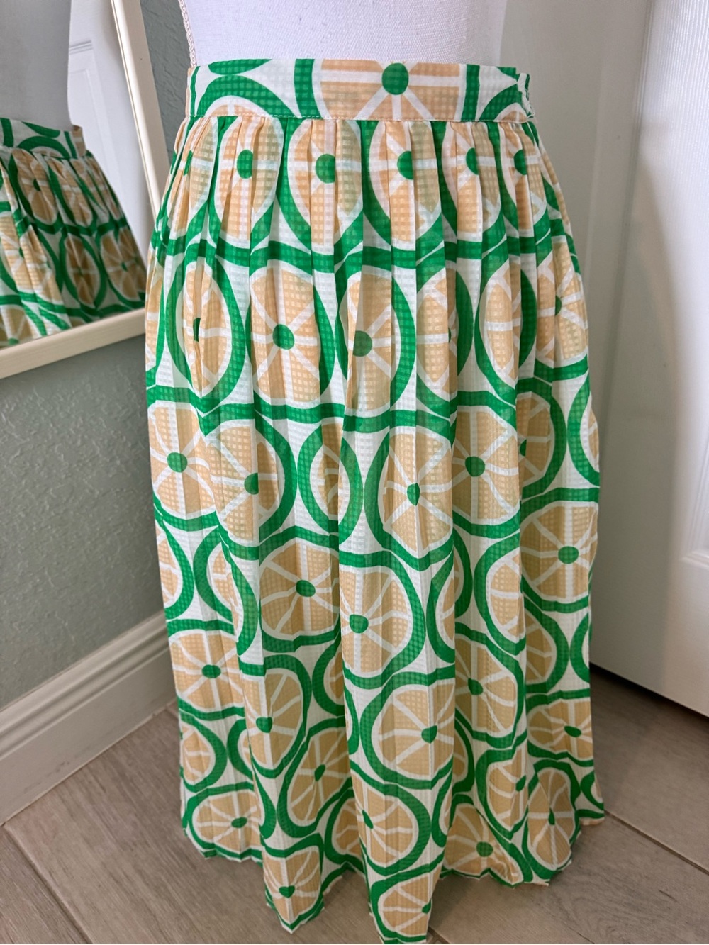 ModCloth Citrus Print Pleated Long Skirt – Size Small